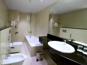 City Star Hotel - Image 4