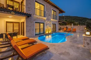 White Garden Villas - Image 3