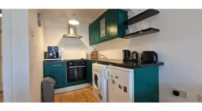 Large 2bd at trendy Portobello Dublin city centre - Image 5