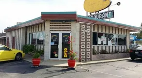 Deluxe inn - Image 3