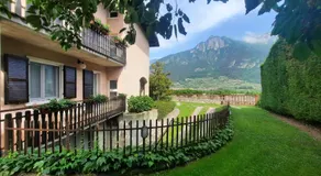 Appartamento nel verde circondato dalle montagne - Image 3