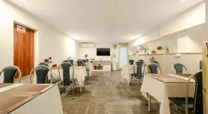 A25 Hotel - 46 Châu Long - Image 3