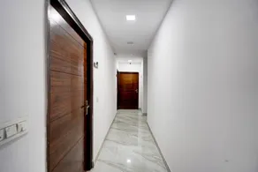 Hotel O Royal Palace - Image 5