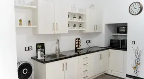 Villa Bee - Image 3