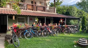 Kitka Hostel - Guest House - Image 5