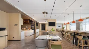 Home2 Suite by Hilton Xinzhou Ancient City - Image 3