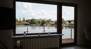 Panorama-Seeblick, Privater Steg, Balkon, Parkplatz - Image 2