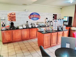 La Quinta Inn & Suites Canton - Image 5