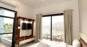 Hill view by SGOH 5bhk luxury villa | private pool - Image 2