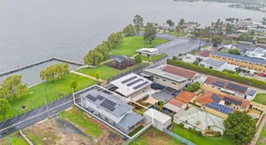 Bella Vista Waterfront - Image 5