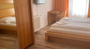 Hotel Post 17 - Image 4