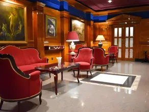 Palace Hotel - Image 4