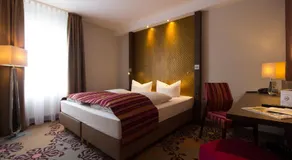 HOTEL PARQÉO im A66 - Image 2