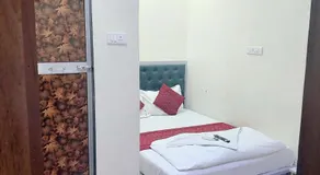 Hotel Mint Park AL Maqam - Near Mohammad Ali road Mumbai - Image 2