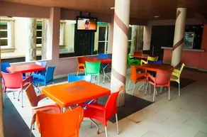 Sugarland Hotel & Suites - Image 3
