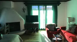 TOP LOCATION - Klosters center - 130m distance to ski lift Parsenn Gotschnabahn and railway station Klosters Platz - direct connection to Davos - Image 2