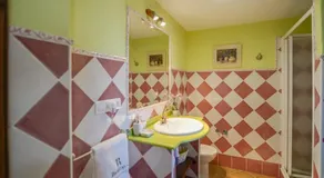 Semesterhus med privat pool och trädgård - Image 3