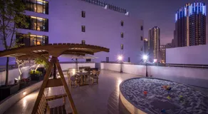 U-Her Hotel - Image 4