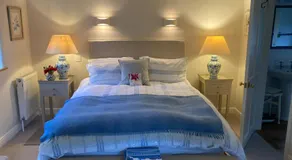 Brook Farm Cottage - Image 2