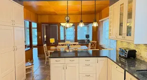 Private Lakehouse Getaway Hot Tub on the Water - Image 3