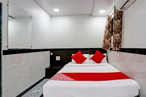 OYO Flagship Hotel Abode inn - Image 2