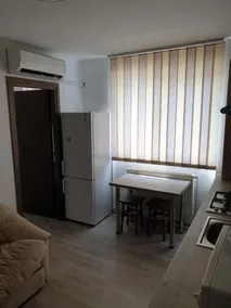 Apartamet de inchiriat - Image 1
