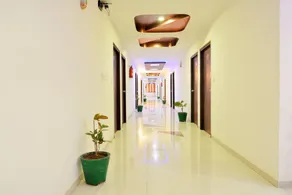 OYO 3955 Hotel Nayan Palace - Image 4