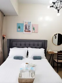 JamYnn Studio Suite across T3 w/Balcony-Pool view - Image 2