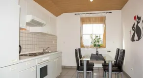 Mira Holiday Home - Image 5