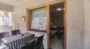 Hostel 42 - Image 3