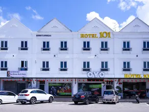 Hotel 101 Ulu Tiram - Image 5