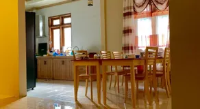 Endhaa, Divers Home - Image 4