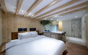 Gunsan Hotel Saint - Image 2