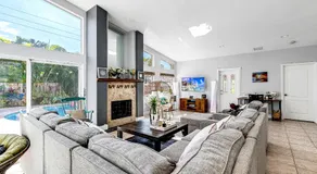 South Florida Spacious Oasis 4BR Retreat with 2 King Beds, Amazing Pool, near Beaches - Image 2
