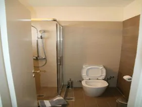 Spacious holiday home in Šluknov with private garden - Image 2