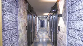 Asan Versace - Image 2