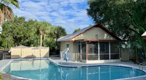 Siesta Heron Suites & Villas - Image 2