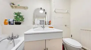 Maida Hill PADS Living Stay - Image 4