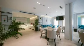 TRIBUTE Hotel - Image 4