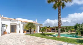 The Lighthouse Hostel - Image 4