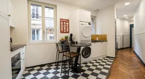 Madeleine's - Family & Group Apartments in Bordeaux's Historic Centre - Image 4