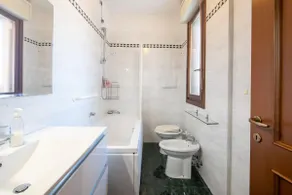 SUITE con 2 Balconi - 6 Guest - Image 5