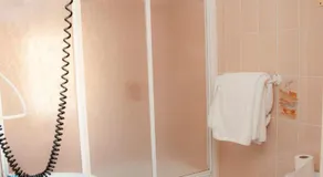 Hostal París - Image 5