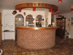Rønne's Hotel & Restaurant - Image 2