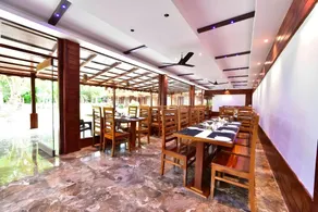Holiday N Holiday Beach Resort And Spa - Image 3