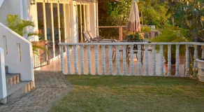 Sunset Bay Apartment - Image 4