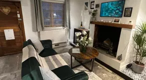 Bay Cottage, Hot Tub - Image 2