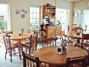 Mountain Manor Guest House & Executive Suites - Image 3