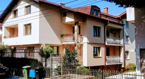 Classic Hotel - Image 2