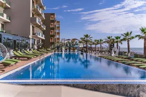 Pinea Hotel Resort & Spa - Image 2